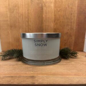 HomeWorx by Slatkin & Co Simply Snow 18 oz 4 Wick Candle